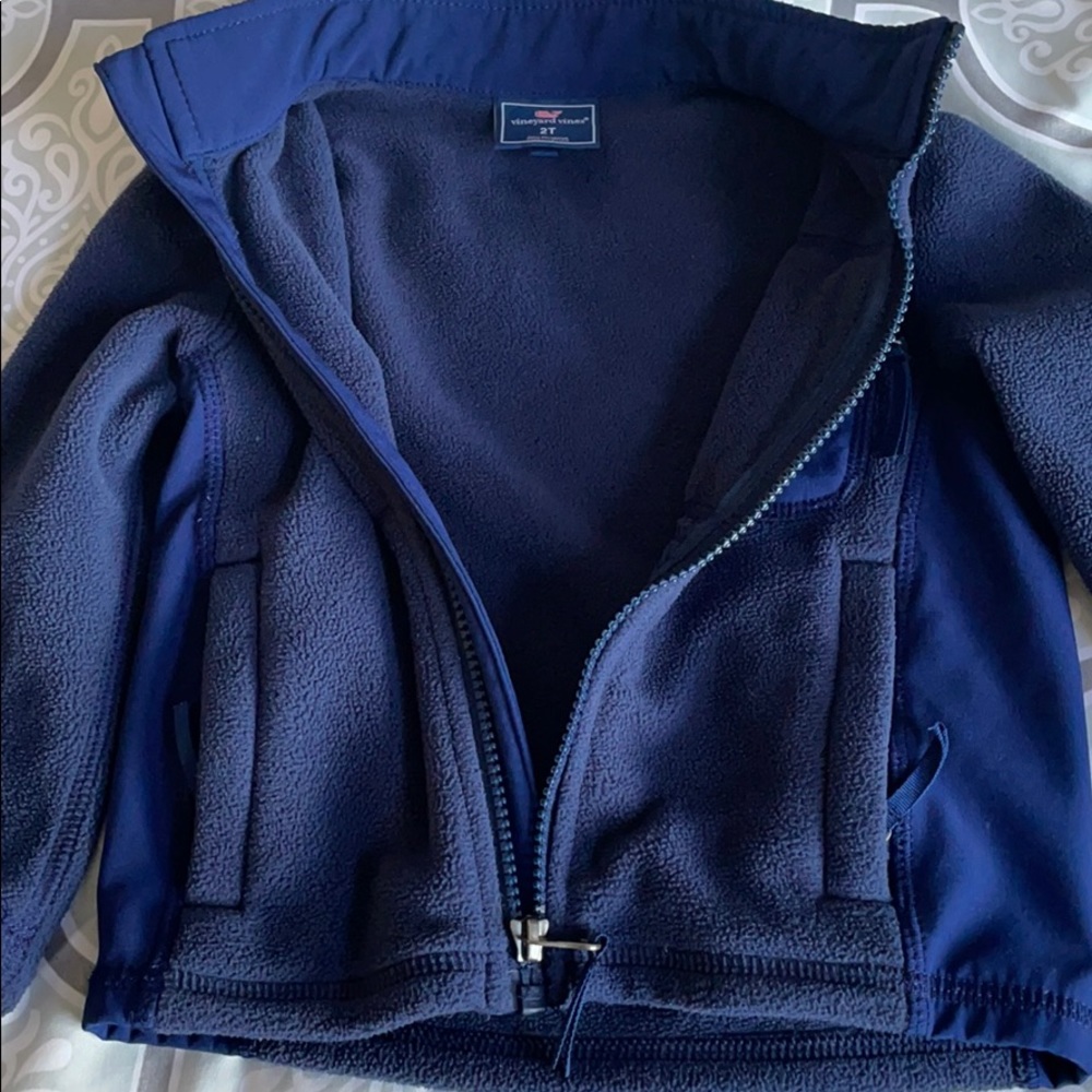 🐳 Toddler Vineyard Vines Fleece 🐳 - Picture 8 of 9